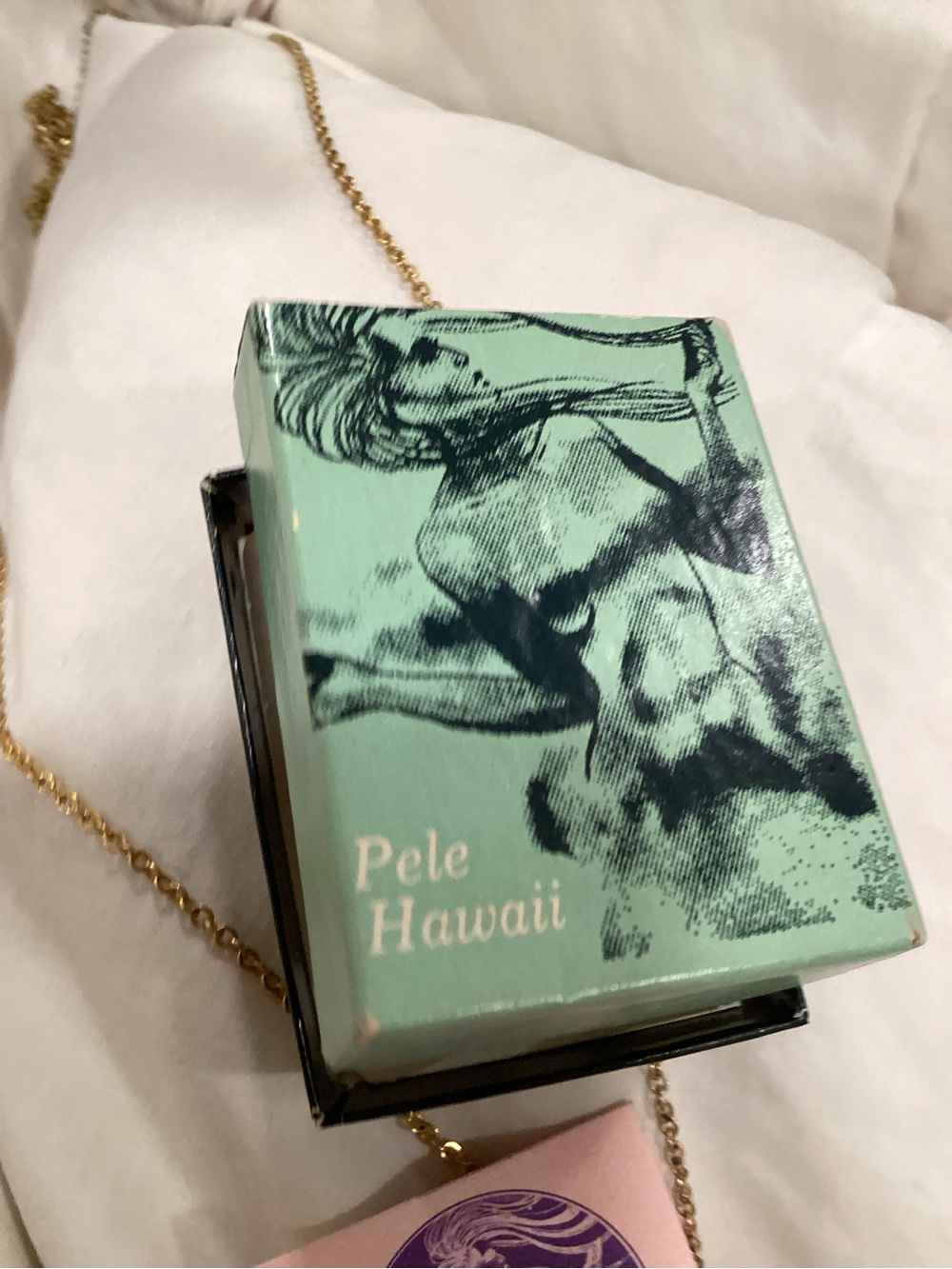 Pele Hawaii VTG Hawaiian Flower pendant necklace, pink coral NIB - Picture 4 of 5
